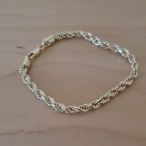 Pretty Bird Gold Plated Twisted Bracelet